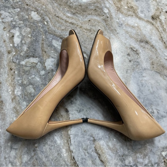 Stuart Weitzman Beige Nude Patent Leather Peep Toe Pump Women’s Size 8.5 - Picture 5 of 13